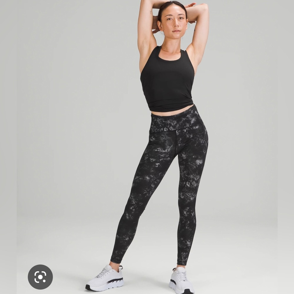 Lululemon Luxtreme Leggings in Black & Beige - Size 2